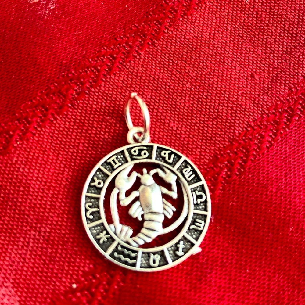 5/$10❤️❤️❤️NEW TIBETAN SILVER CANCER ZODIAC CHARM PENDANT